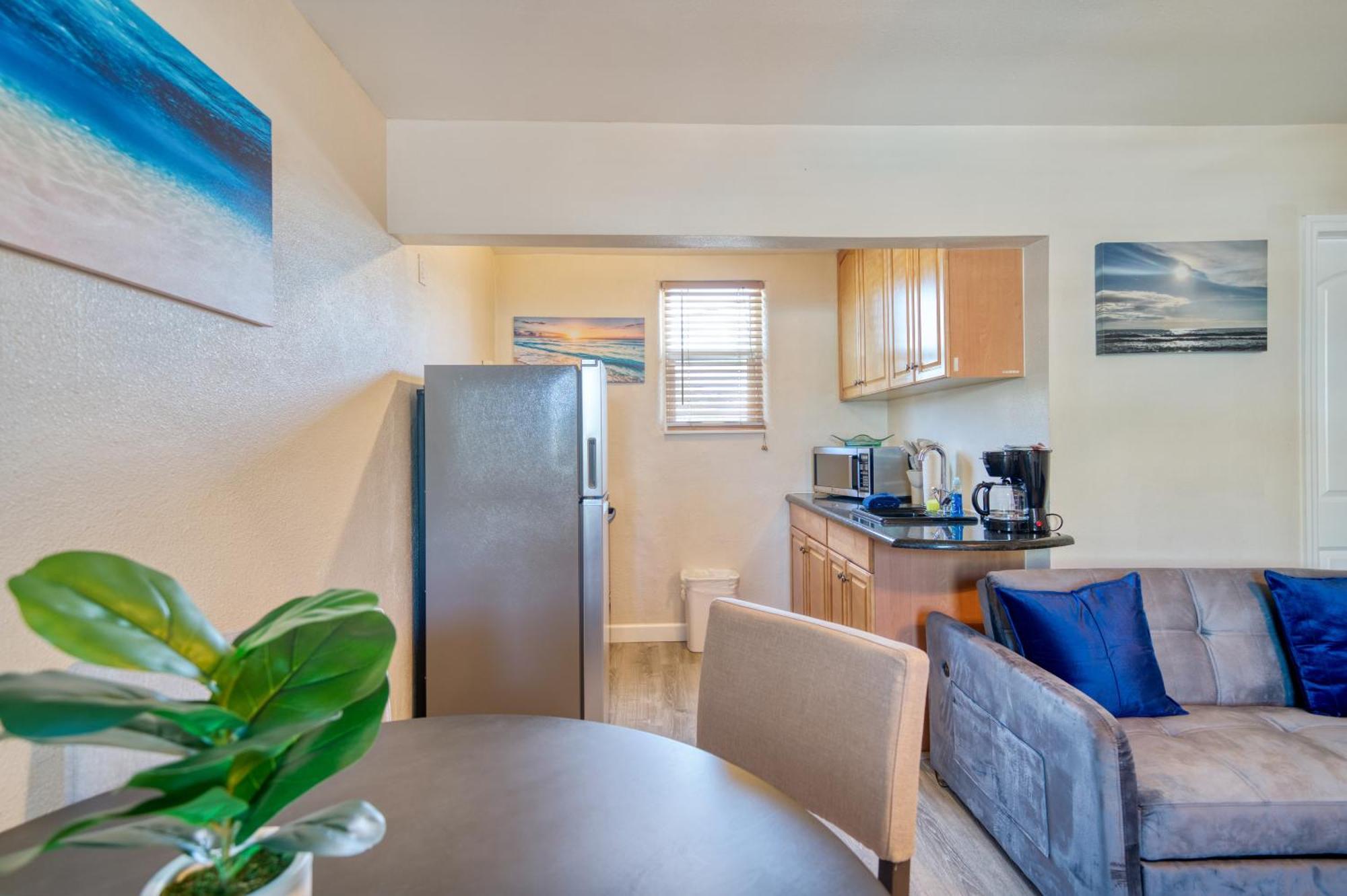 Camelot Beach Suites クリアウォーター・ビーチ エクステリア 写真