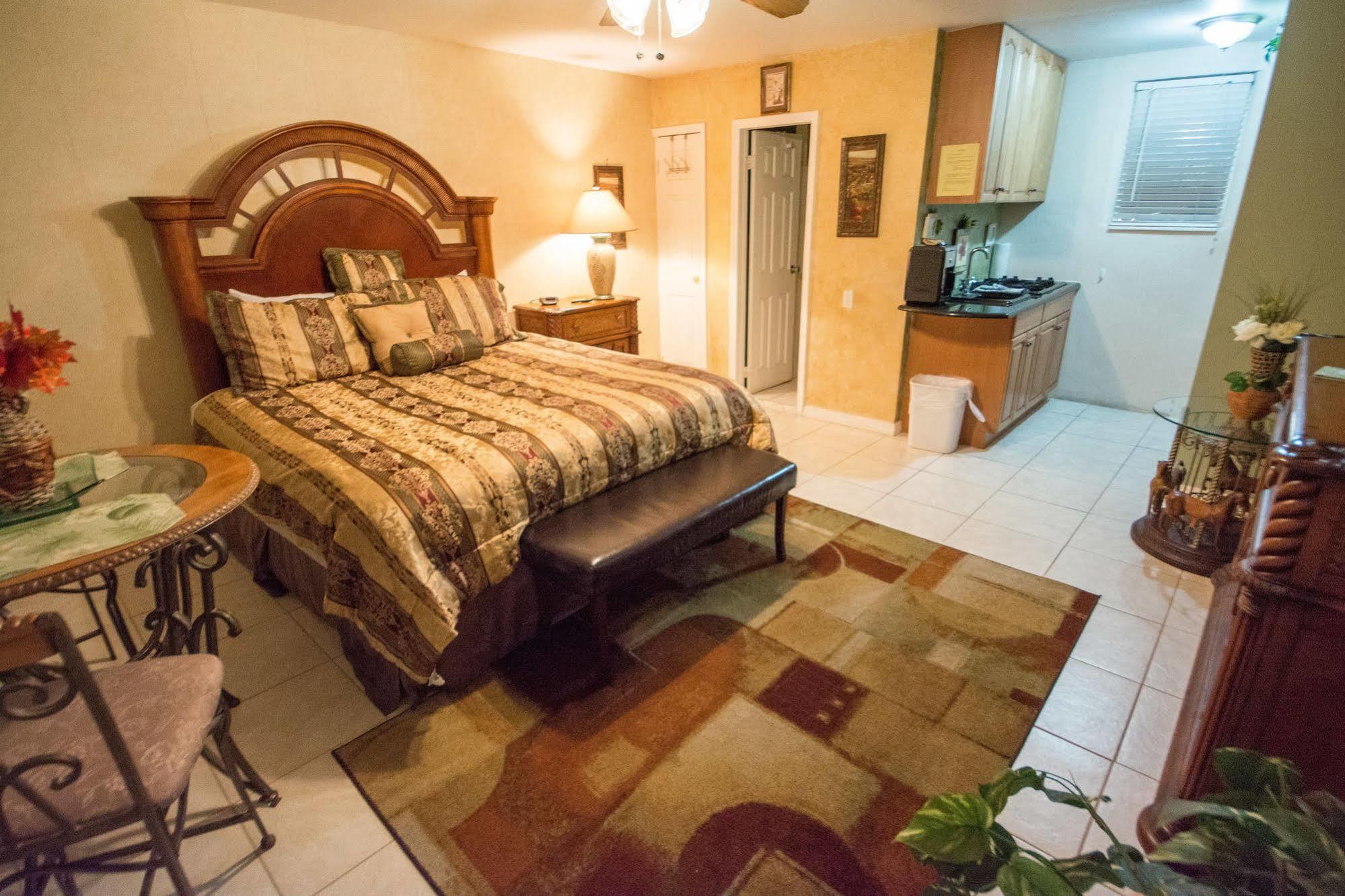 Camelot Beach Suites クリアウォーター・ビーチ エクステリア 写真